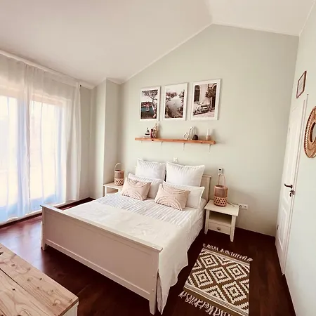 Tatil Evi Sonnenliebe Mit Pool Bei Zadar