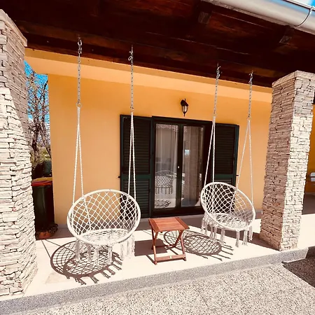 Tatil Evi Sonnenliebe Mit Pool Bei Zadar