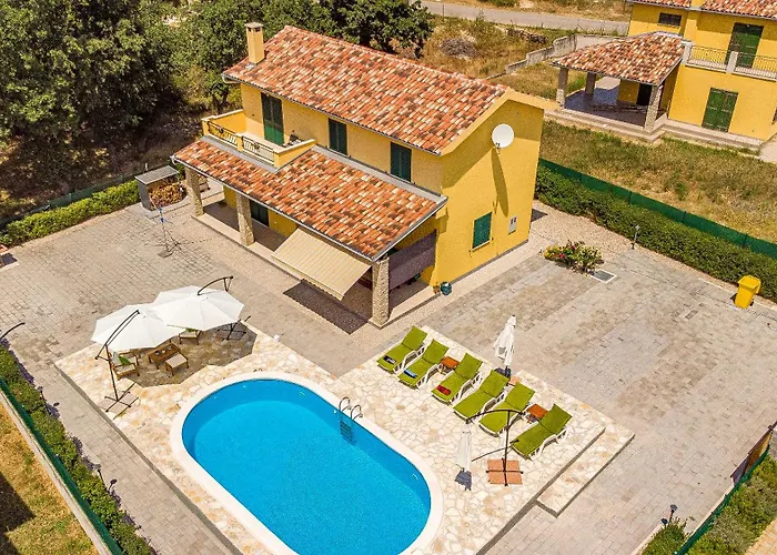 Sonnenliebe Mit Pool Bei Zadar *