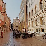 別荘 Sonnenliebe Mit Pool Bei Zadar Radovin