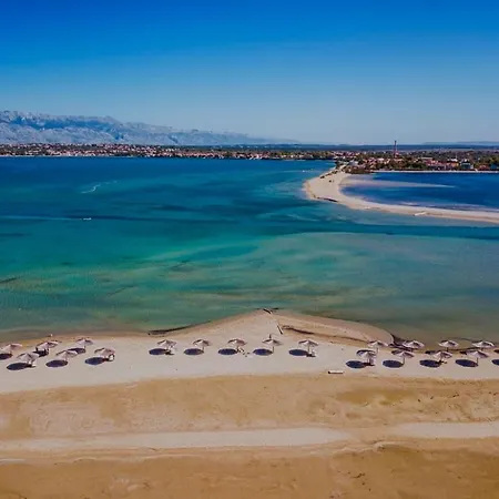 Sonnenliebe Mit Pool Bei Zadar בית נופש Radovin