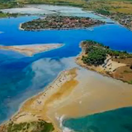 Sonnenliebe Mit Pool Bei Zadar Radovin